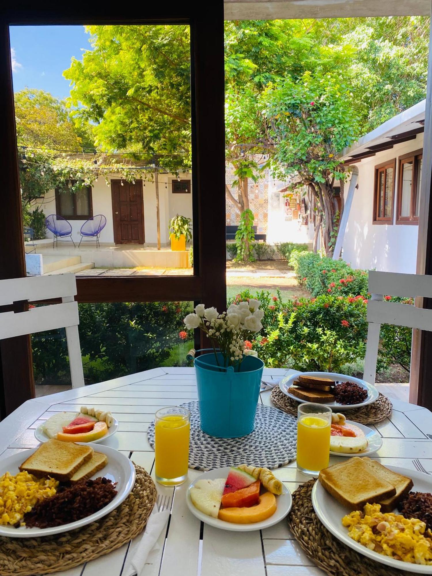Casa San Juan Bed & Breakfast Манагуа Екстериор снимка